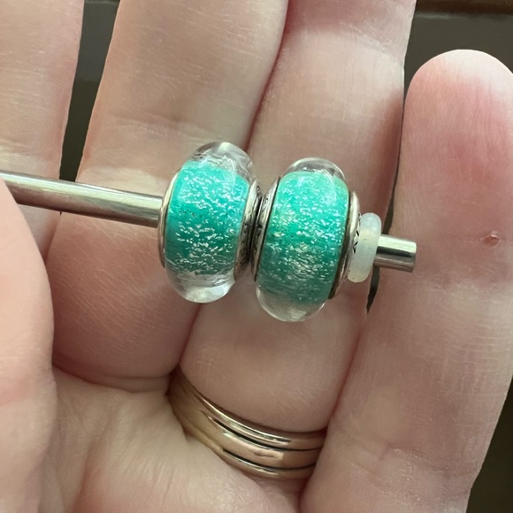 NOT FOR SALE. SEE SEPARATE LISTINGS - Picture 7 of 7